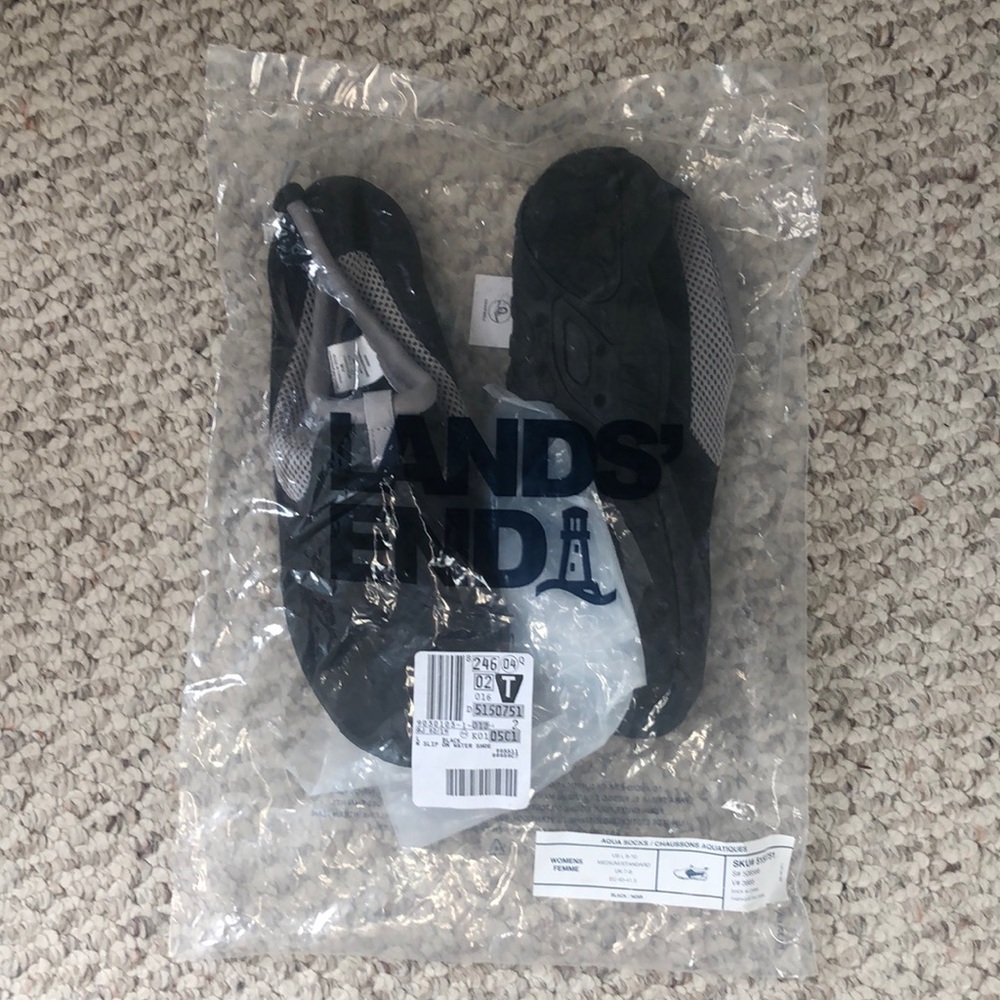Lands End Water Shoes / Socks